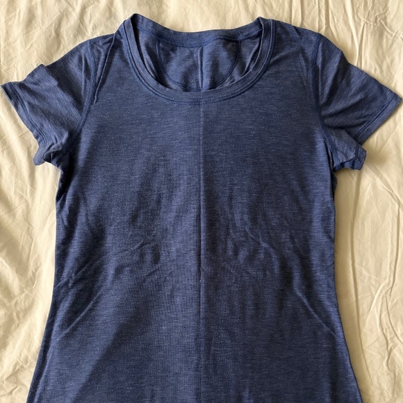 Lululemon Lively Crewneck Tee in Heathered Blue Size 4 - Picture 1 of 2